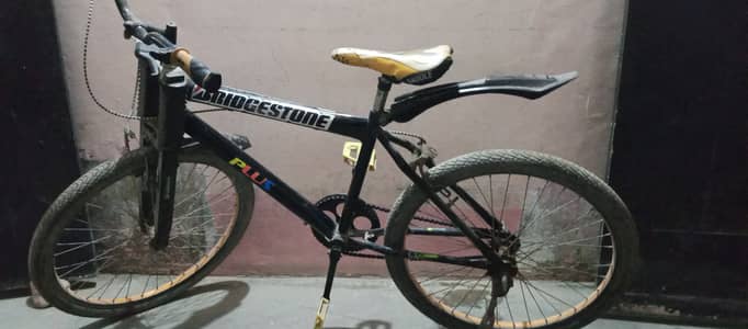 Road cycle everything working no problem front madguard breaked