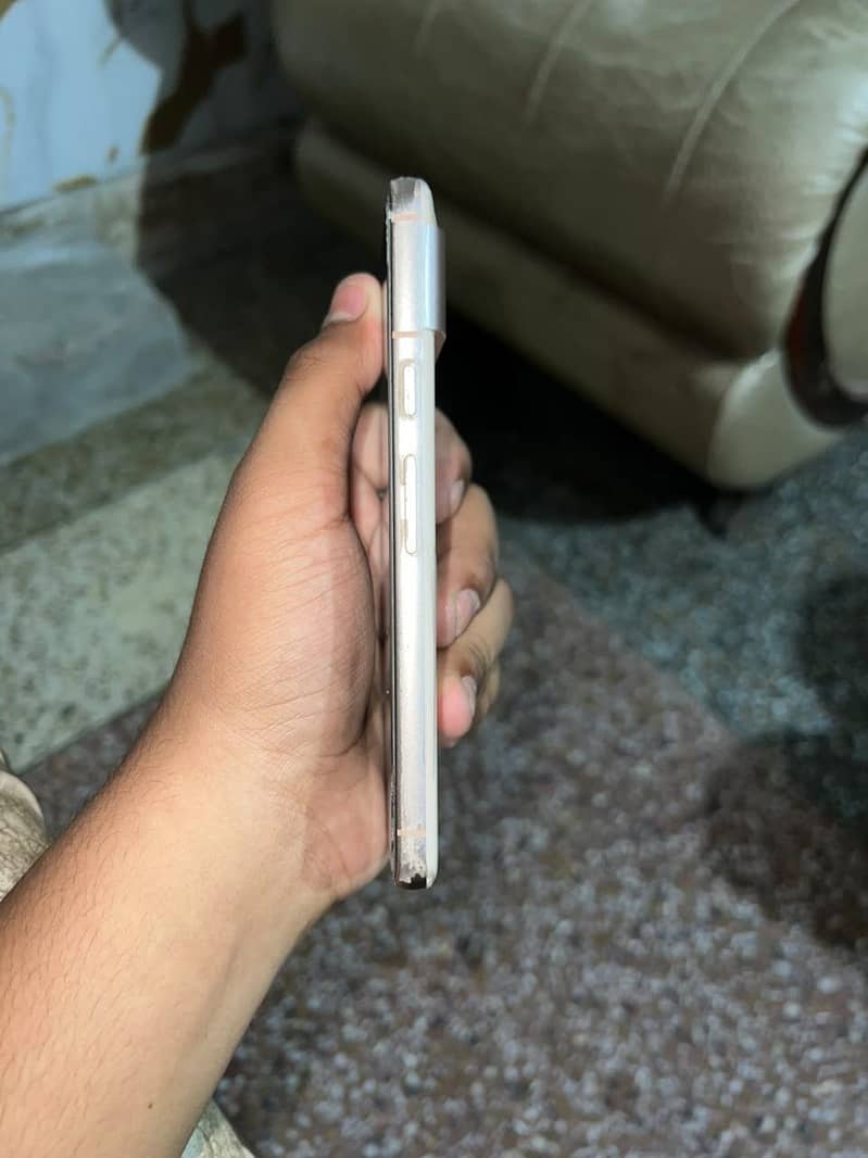 Google Pixel 8 0