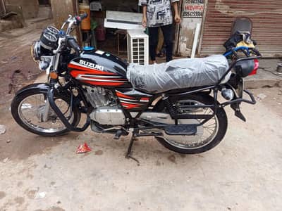 Suzuki 150 Gs brand new condition only 1300 chali we hai,