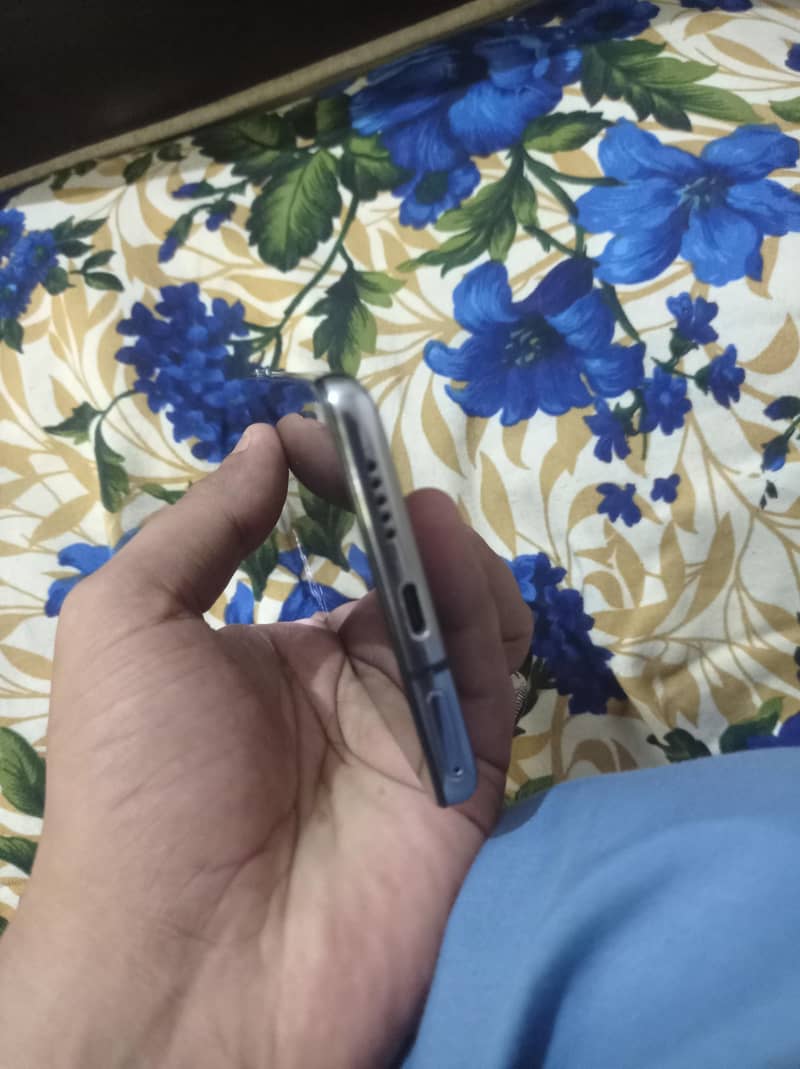 One Plus 7T 4