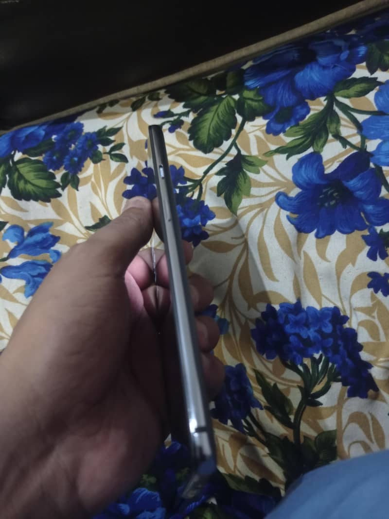One Plus 7T 5