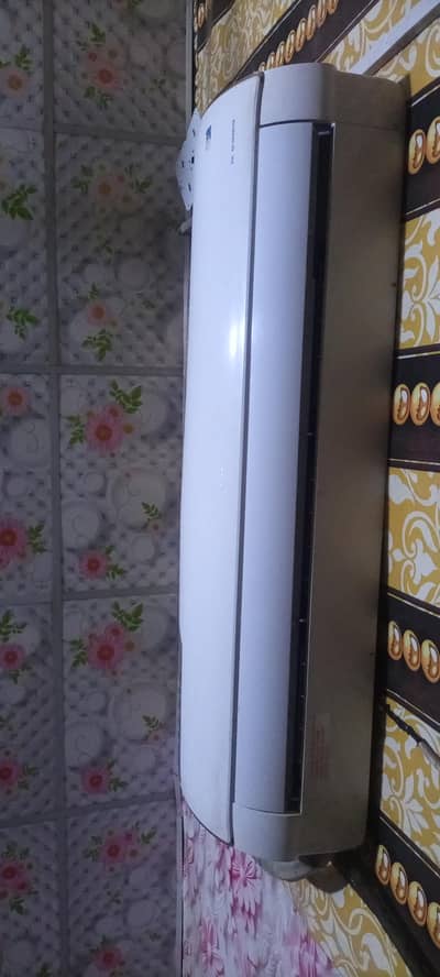 TCL T3 Air Conditioner . .