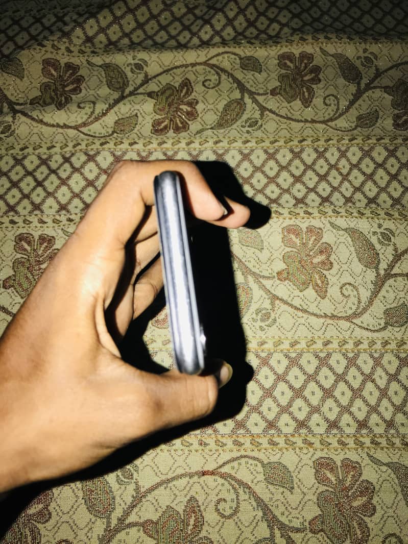 Apple iPhone X 2