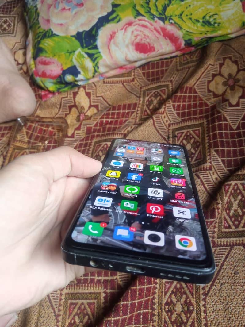 Infinix Note 30 7