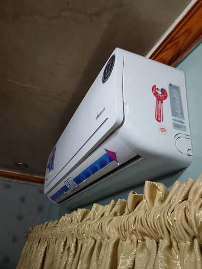 10/10 condition dawlance 1.5 ton