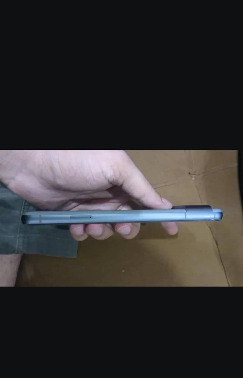 Google Pixel 8 2