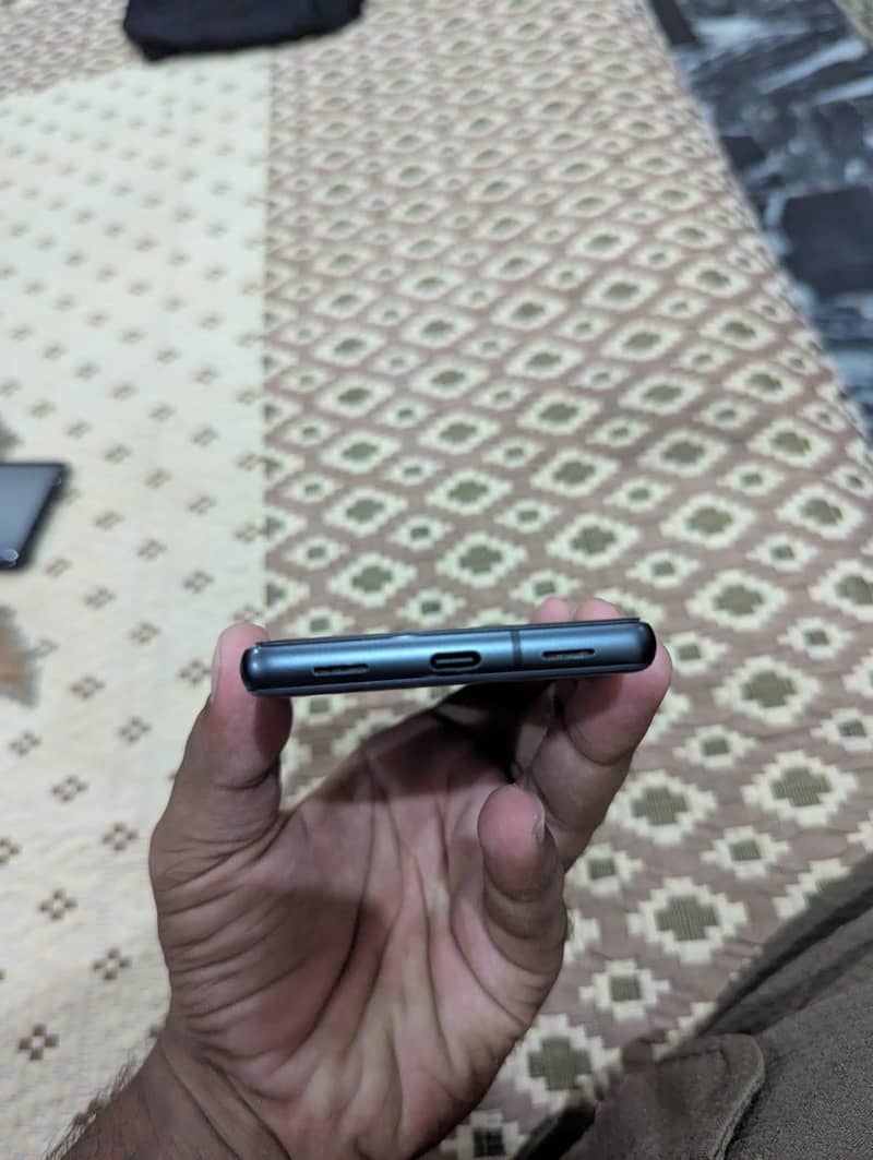 Pixel 7a. 1