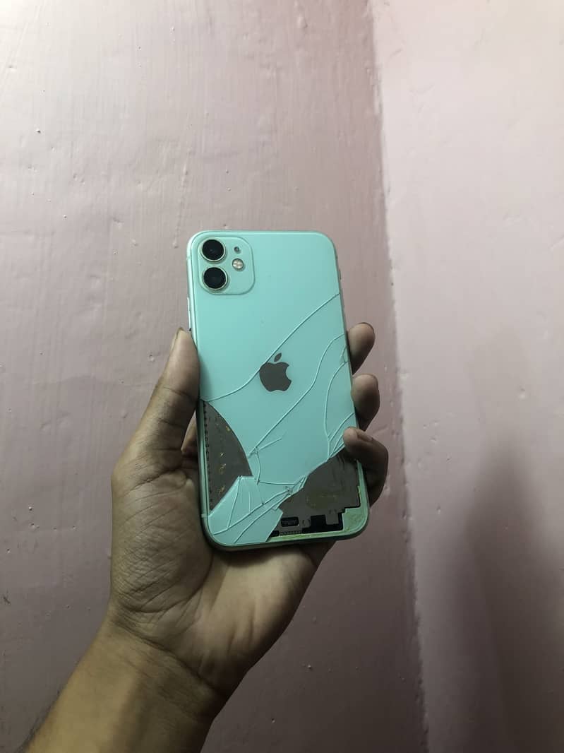 Apple iPhone 11 3