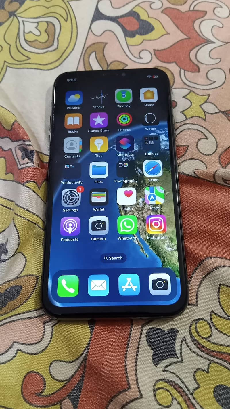 Apple iPhone X 5