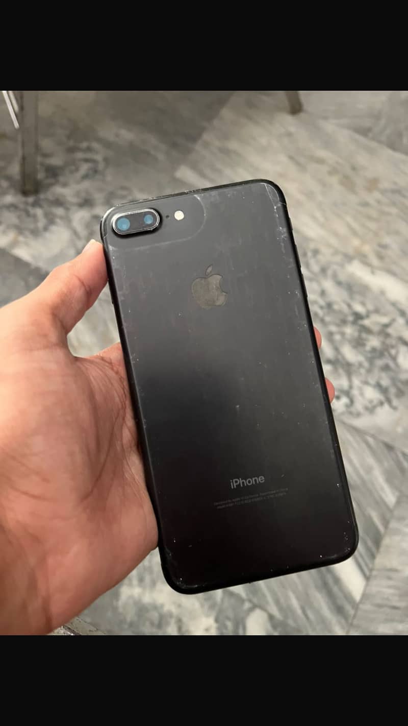 Apple iPhone 7 Plus 1