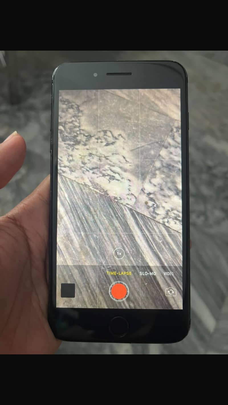 Apple iPhone 7 Plus 2