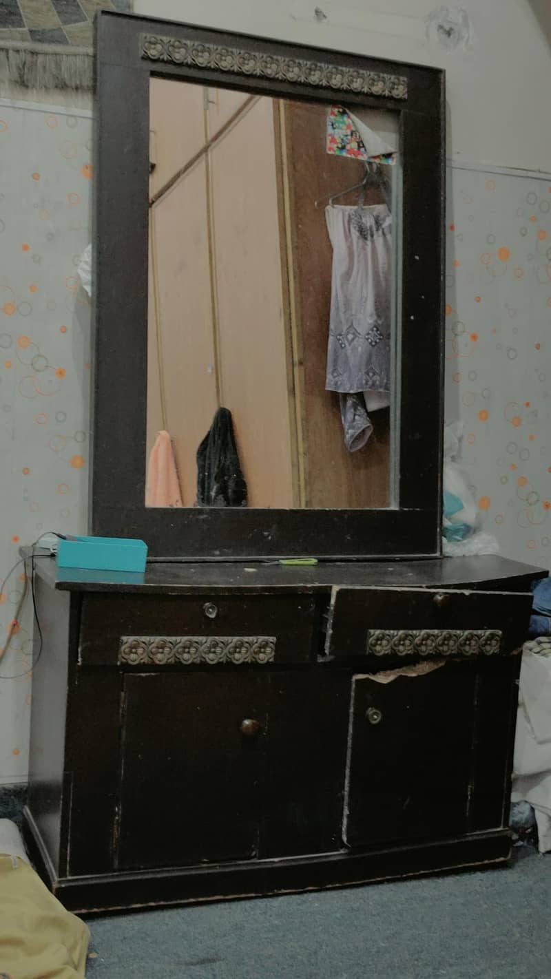 Dressing Table 2