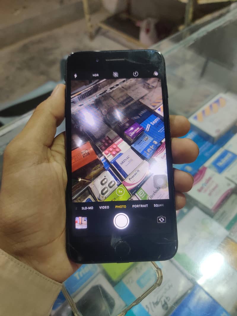 Apple iPhone 7 Plus 3
