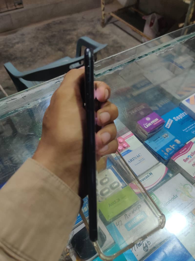 Apple iPhone 7 Plus 5