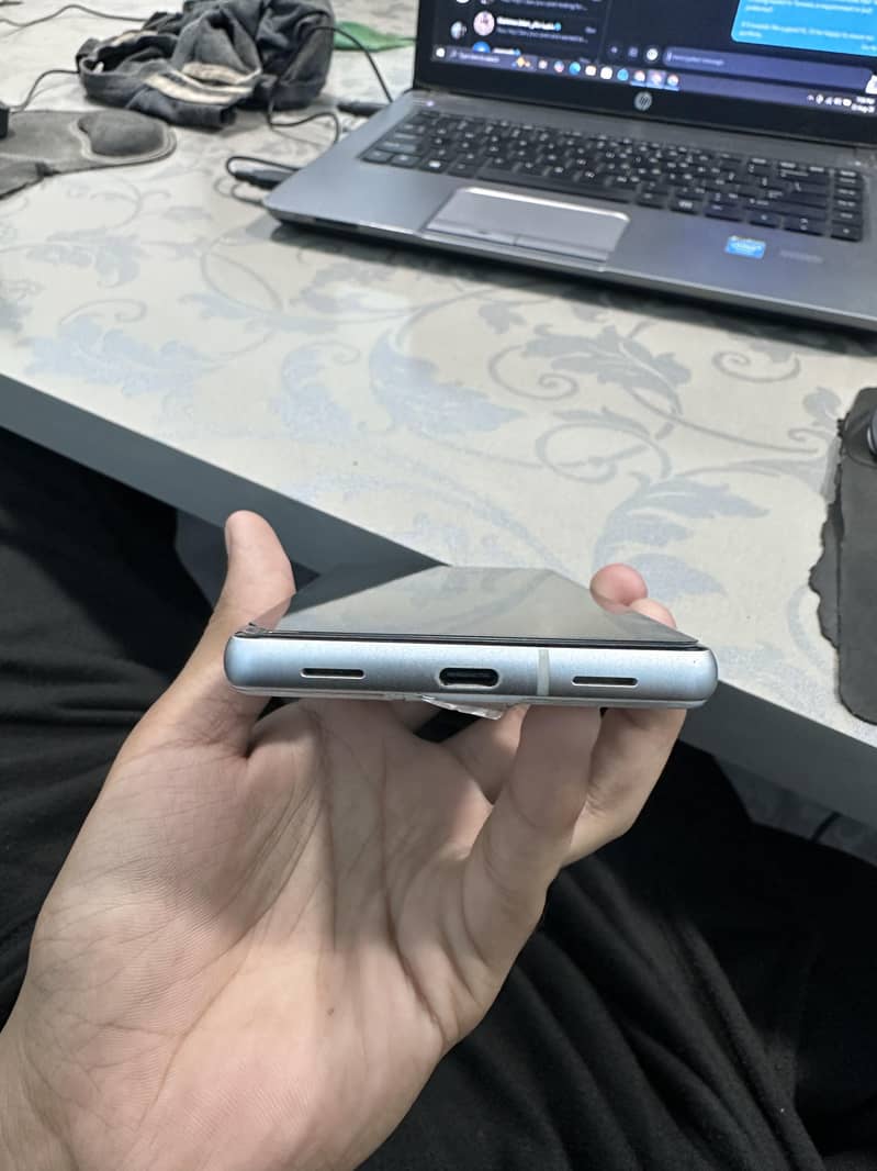 Google Pixel 7a 3