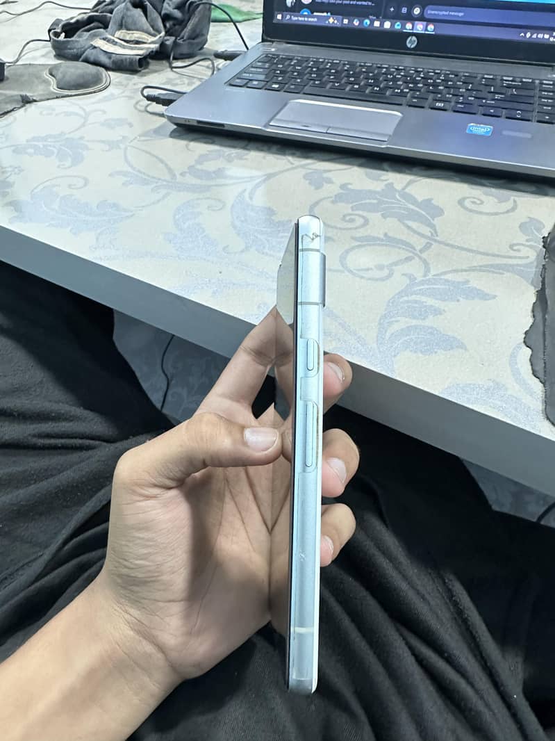 Google Pixel 7a 4