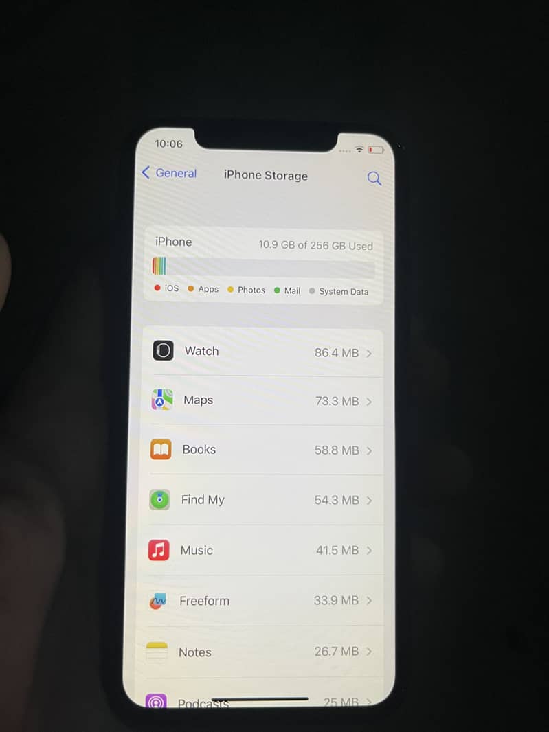 Apple iPhone X 4