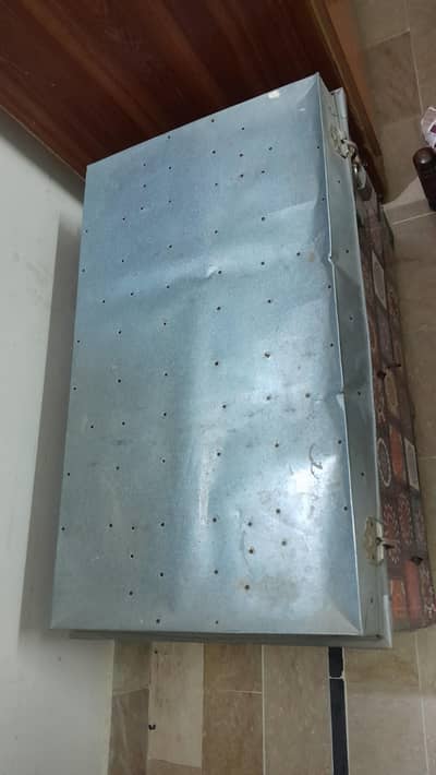 Iron petti in medium size