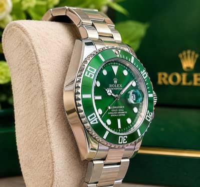 Luxury Style Men’s Watch – Stylish Green Dial