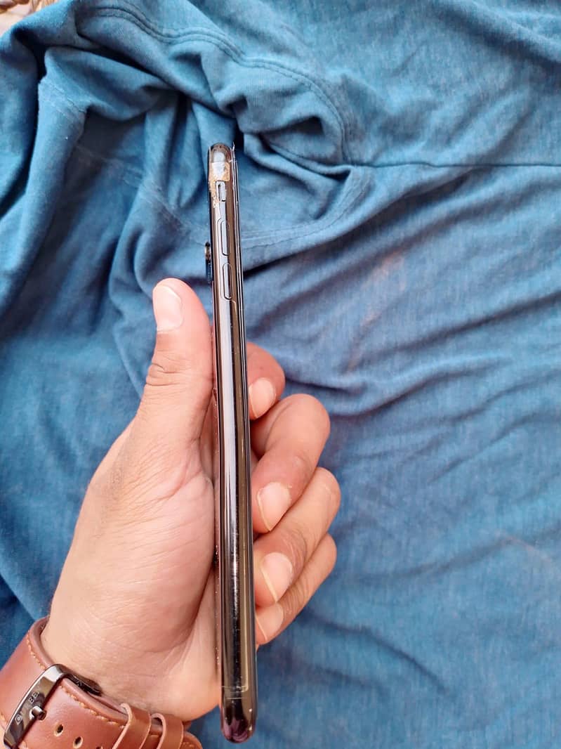 Apple iPhone 7 Plus 4