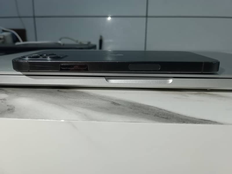 Apple iPhone 12 Pro Approved 5
