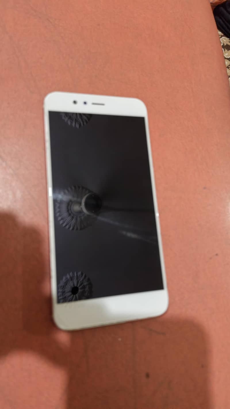Huawei Nova 2 Plus 0