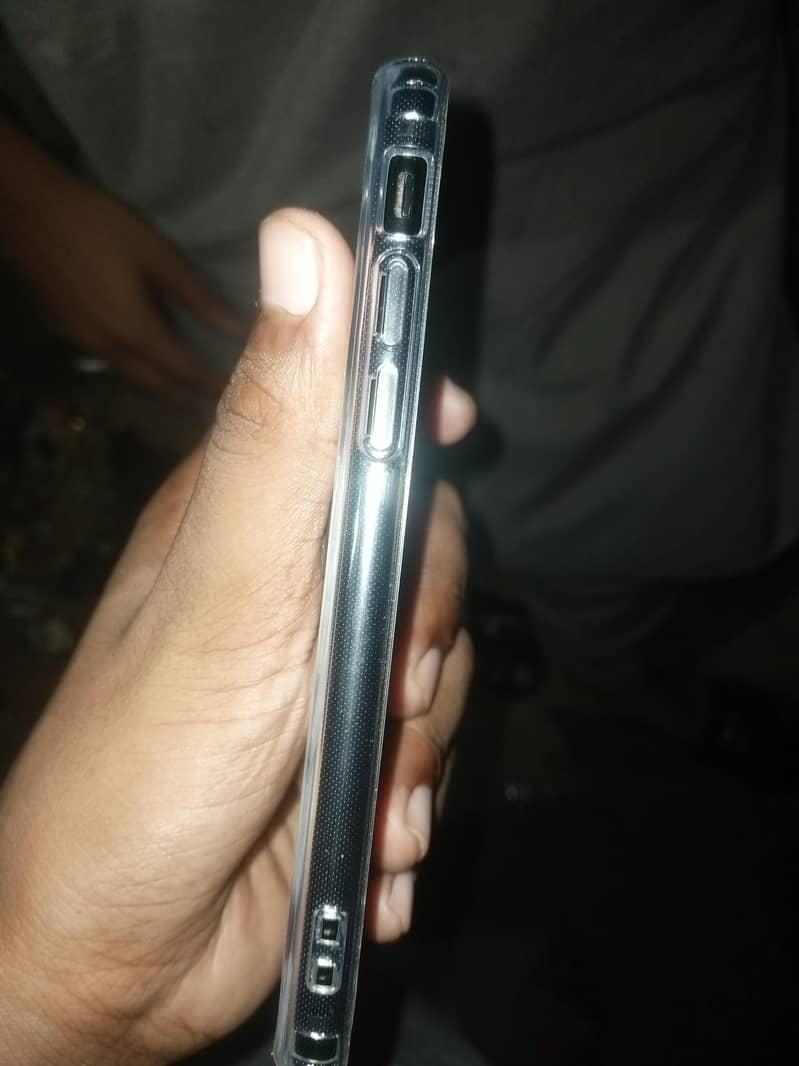 Apple iPhone SE 3