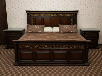 10/8 condition urgent sale maki masjid furniture