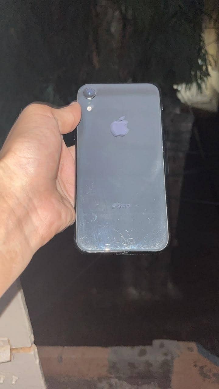 Apple iPhone X 4