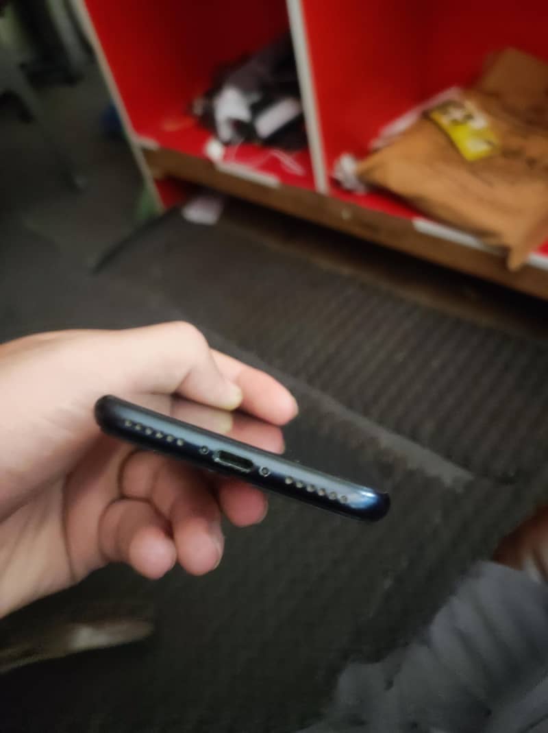 Apple iPhone SE 2