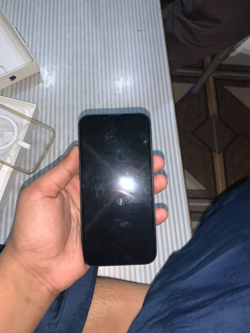 Apple iPhone 13 7