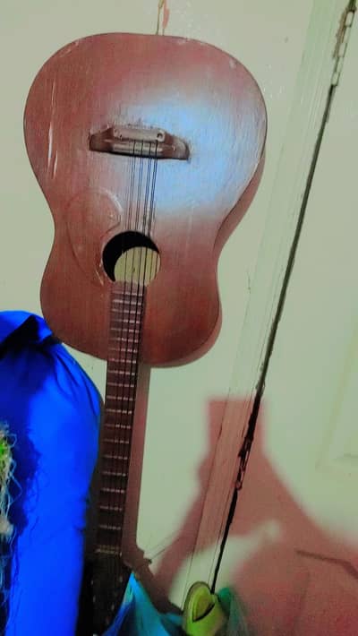 imported guitter
