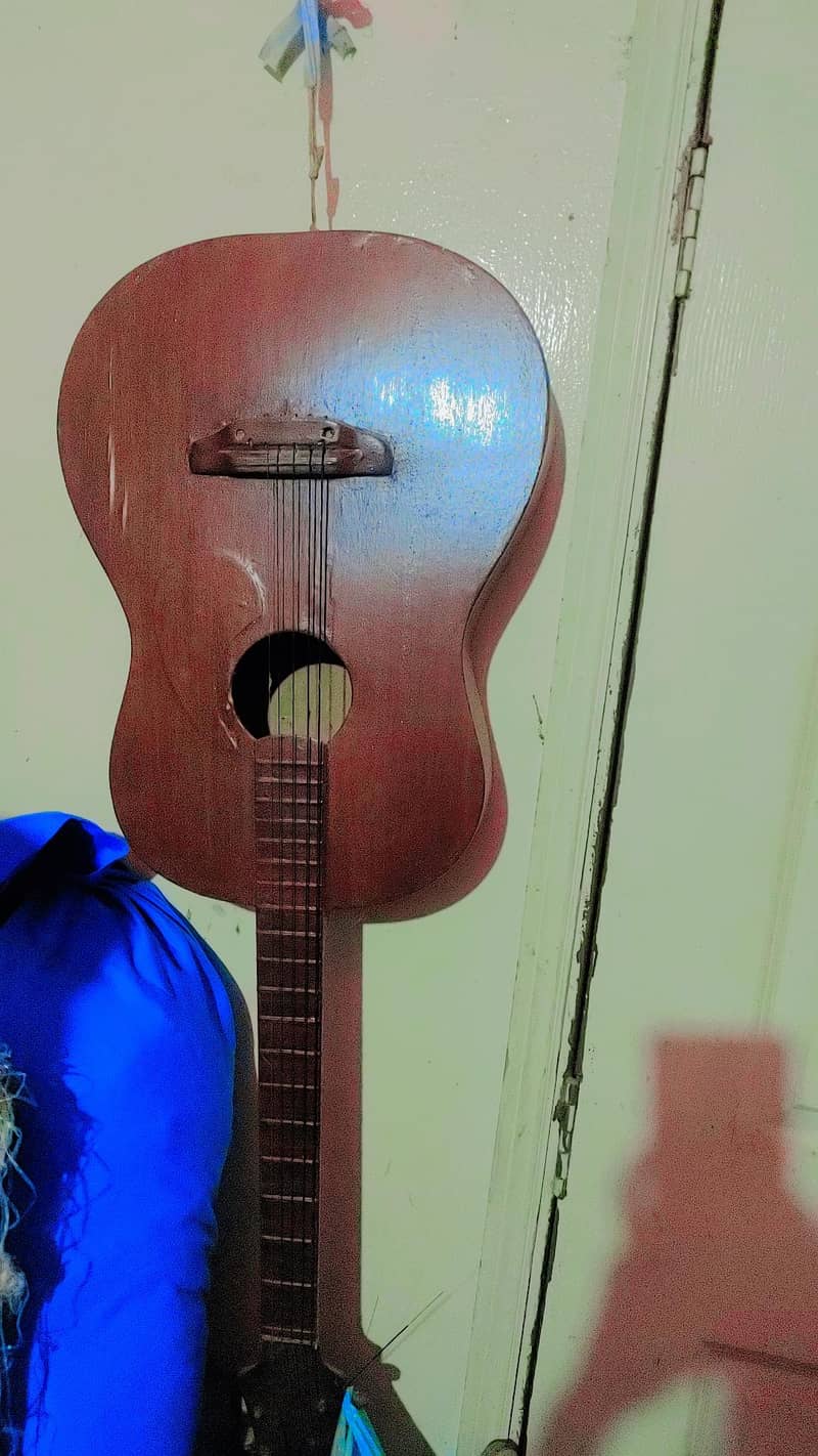 imported guitter 1