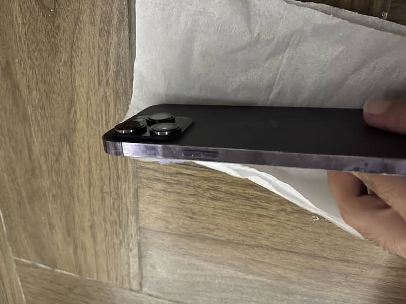 Apple iPhone 14 Pro Max 1