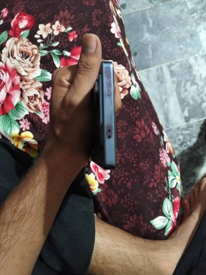 Infinix Note 40 4
