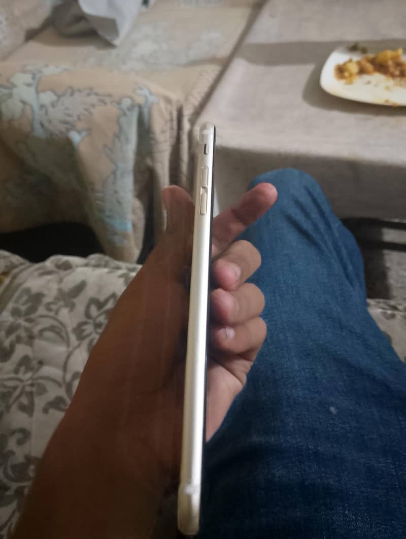 Apple iPhone 6 Plus 2