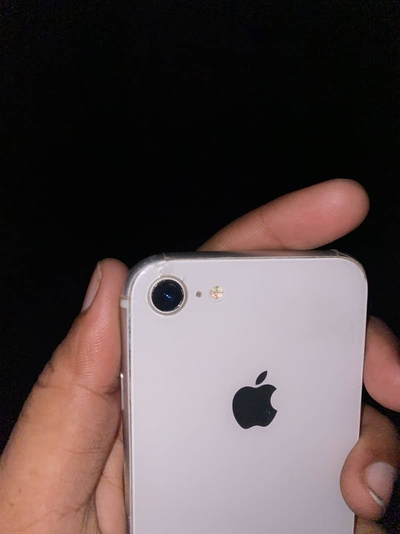 Apple iPhone 8 5