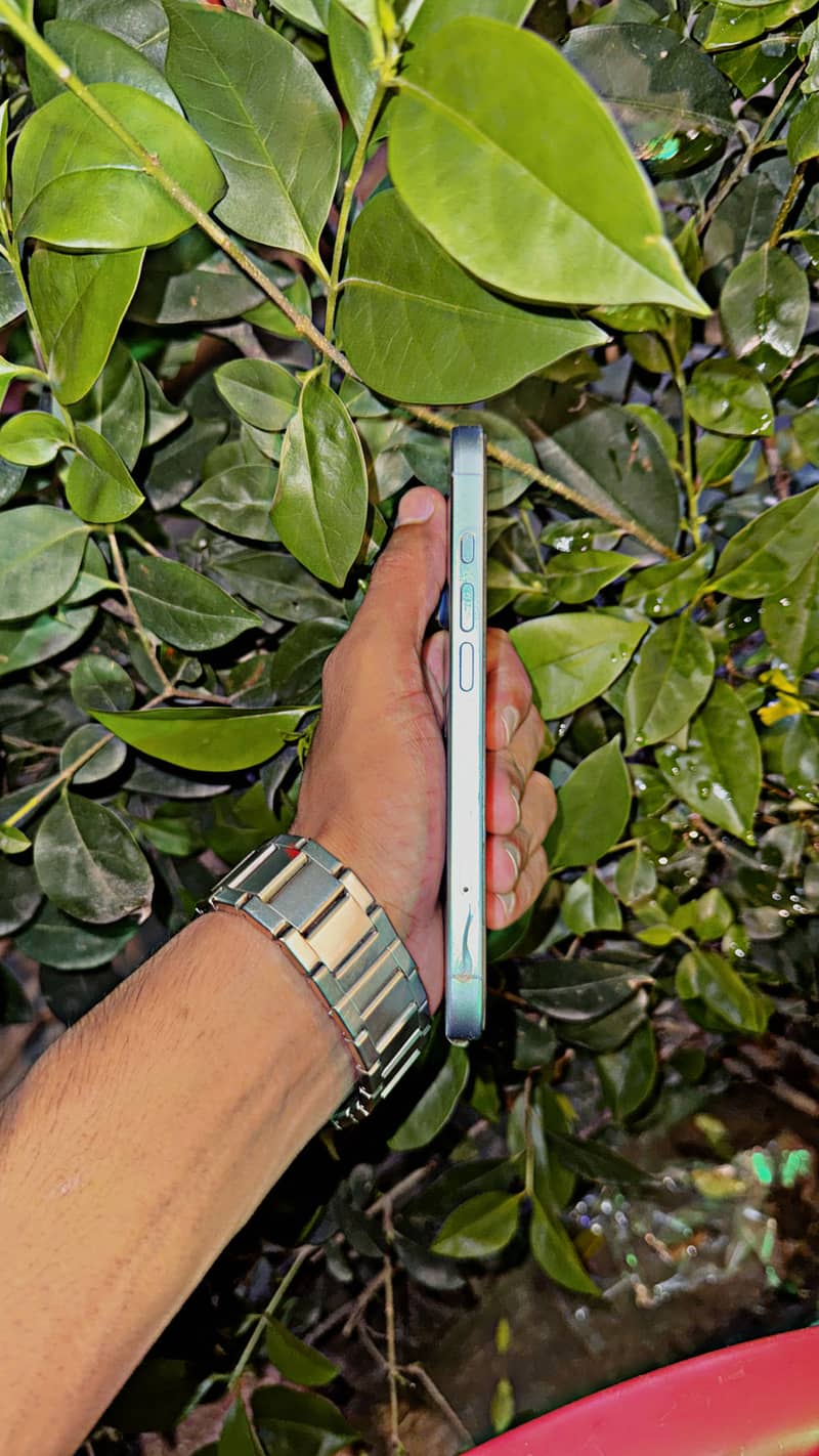 Apple iPhone 17 3