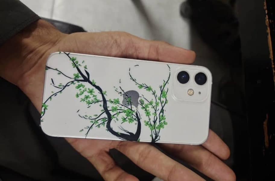 Apple iPhone 12 mini 2