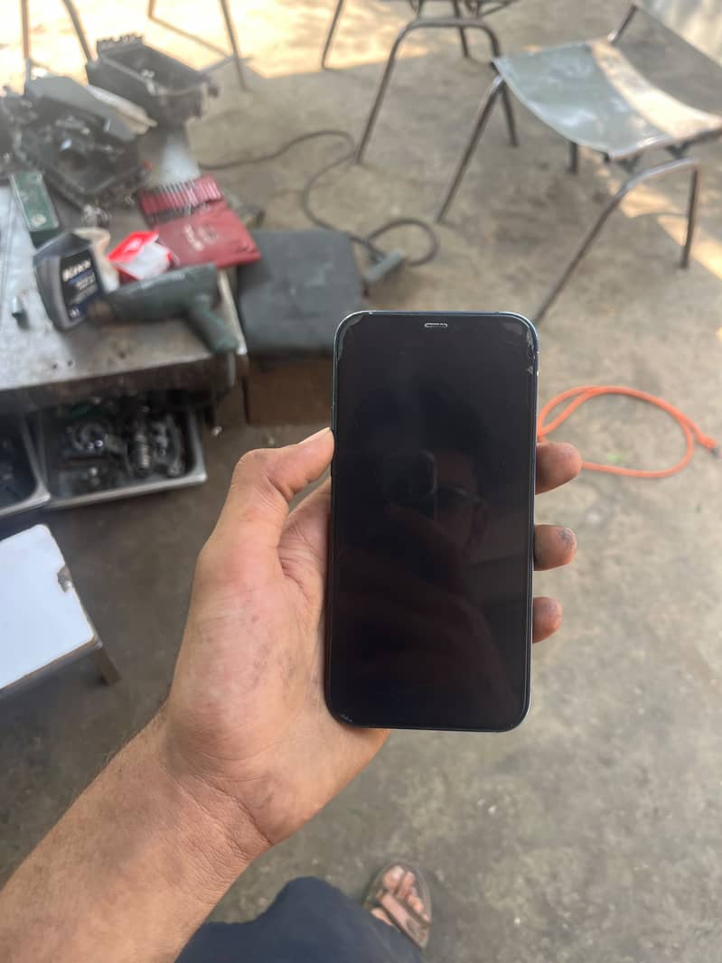 Apple iPhone 12 3