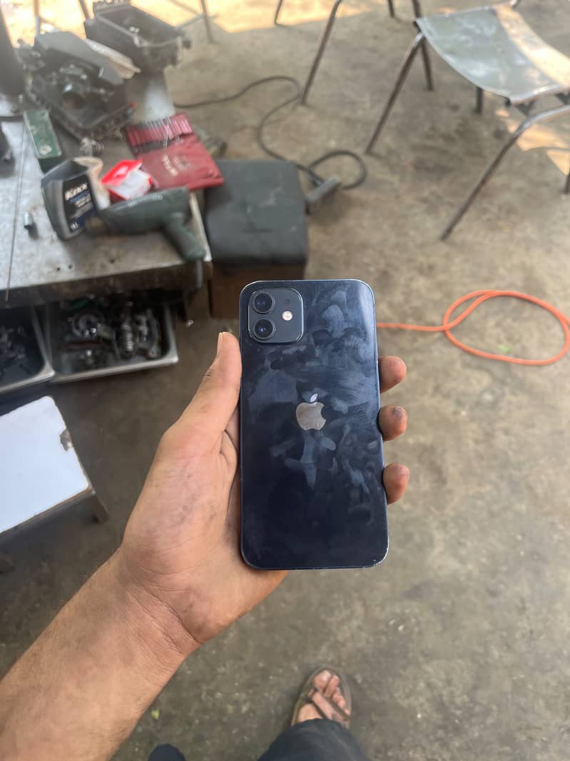 Apple iPhone 12 5