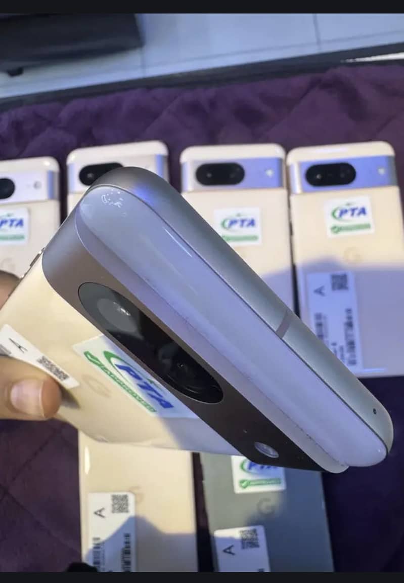 Google Pixel 8 1