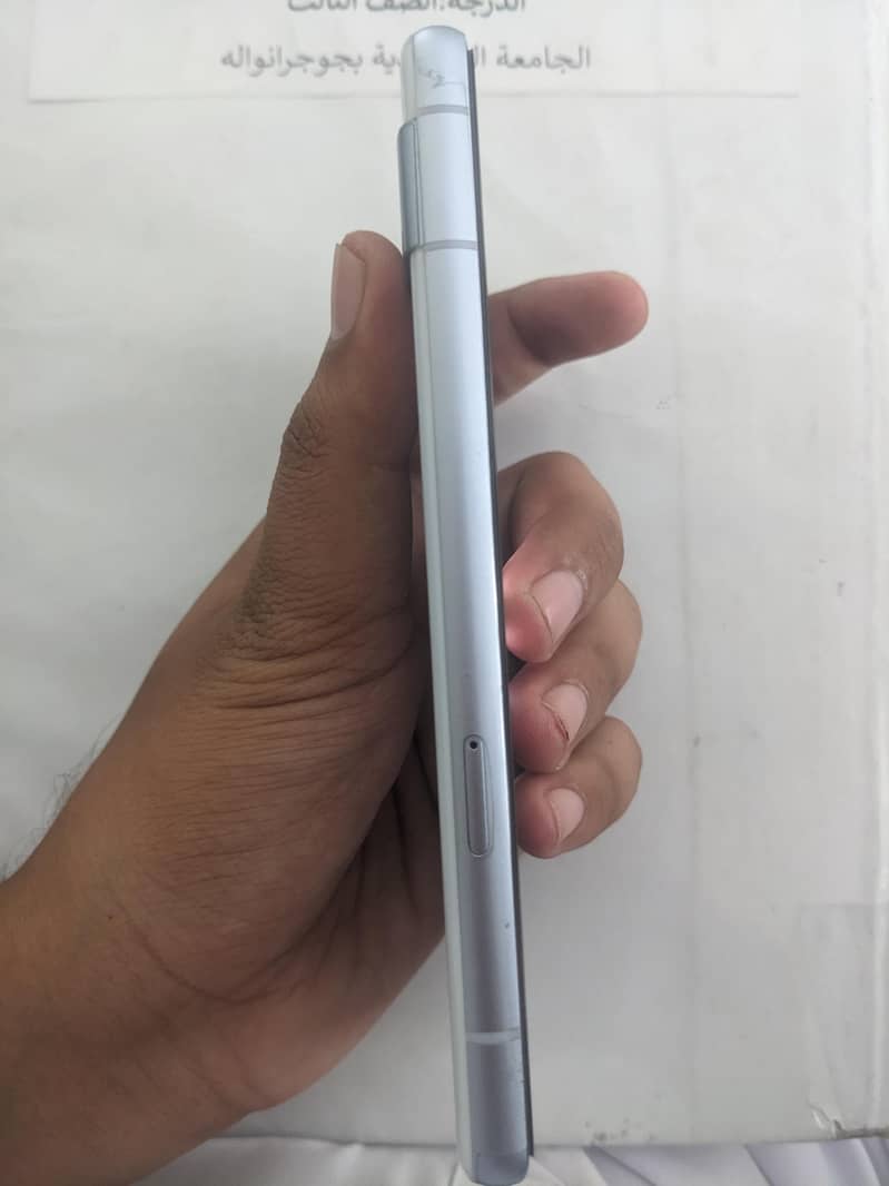 Google Pixel 7a 4