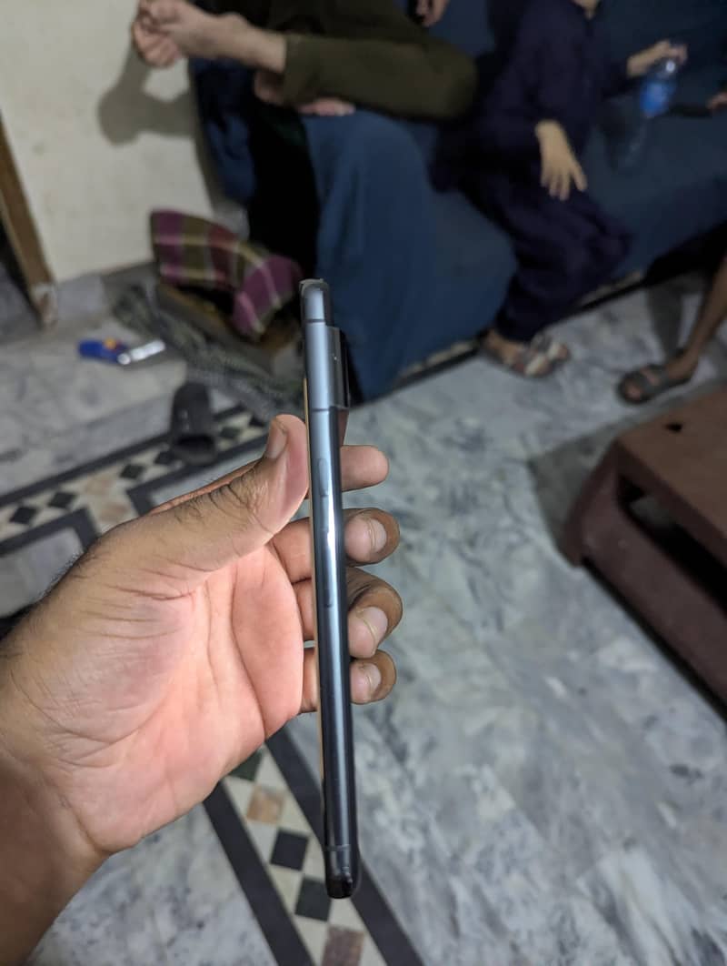 Google Pixel 8 Pro 6