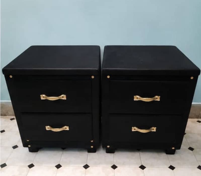 king size Bed witb side table and Dressing Table 2