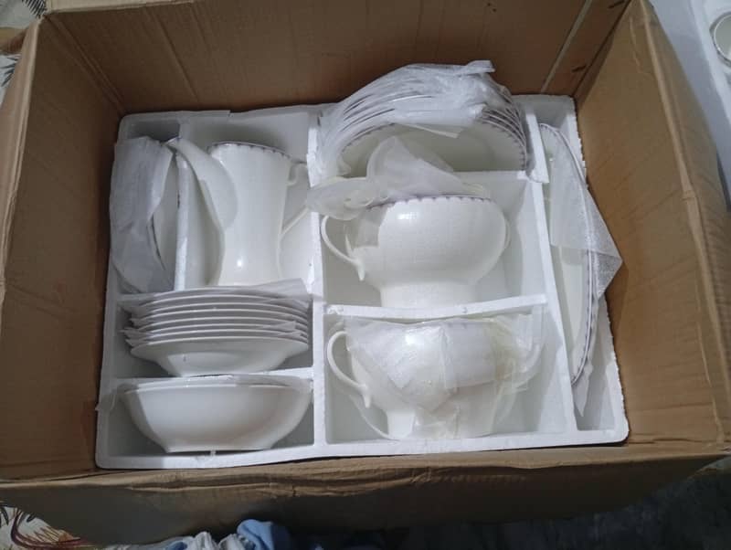 dinner set 7