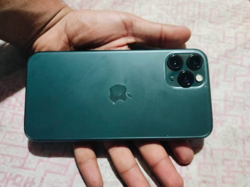 Apple iPhone 11 Pro 1