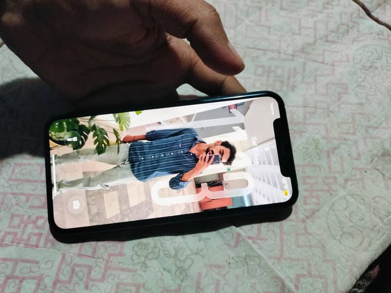 Apple iPhone 11 Pro 2