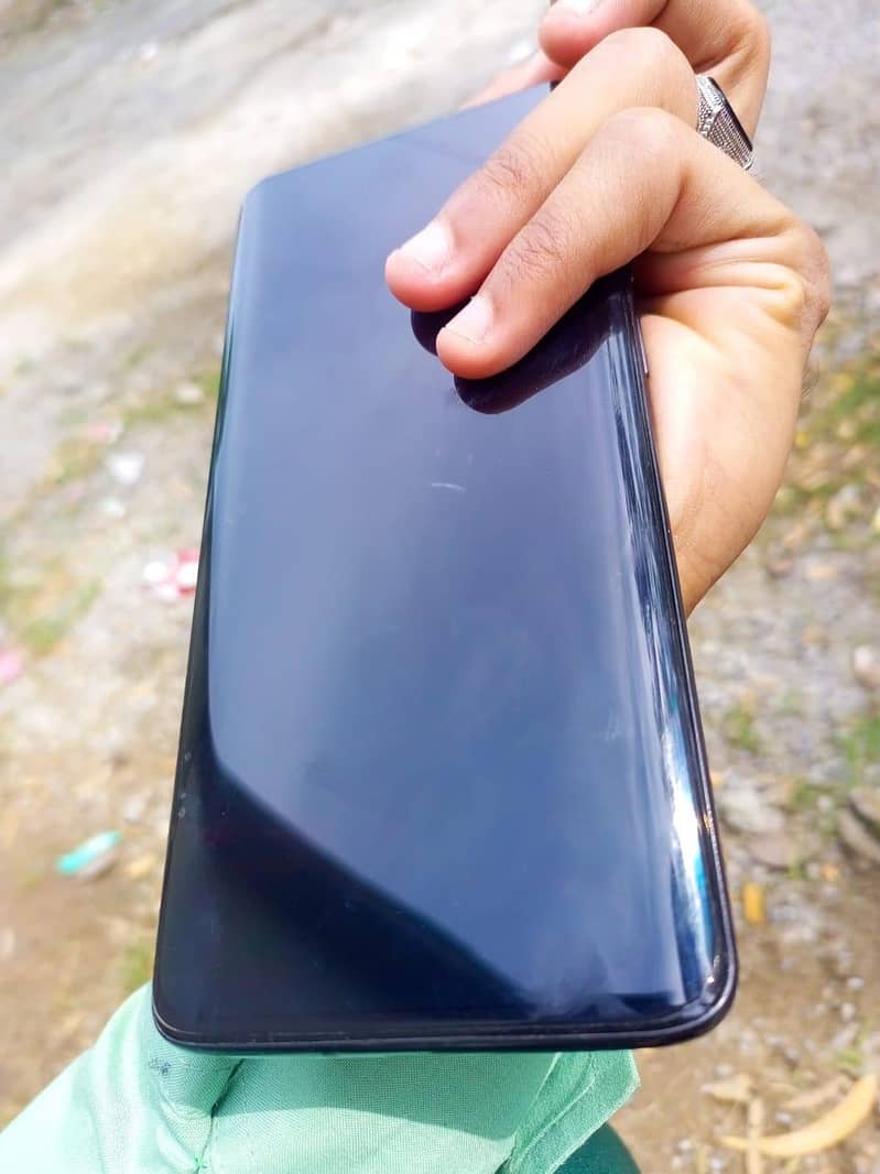 One Plus 7 Pro 3