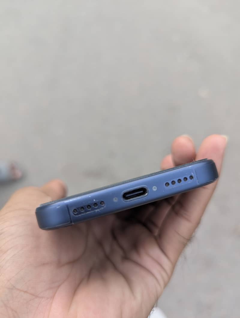 iPhone 17 Pro 4
